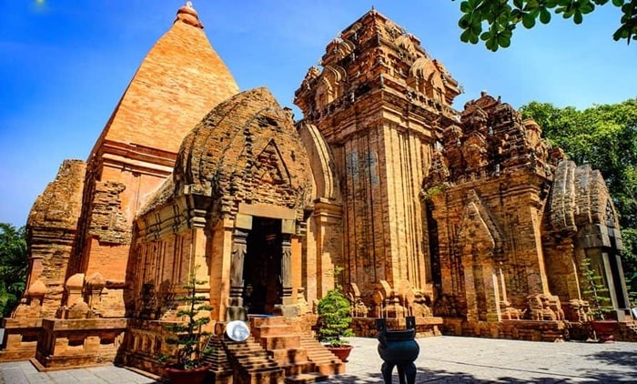 Giá vé các điểm tham quan tại Khánh Hòa mới nhất. mới nhất.