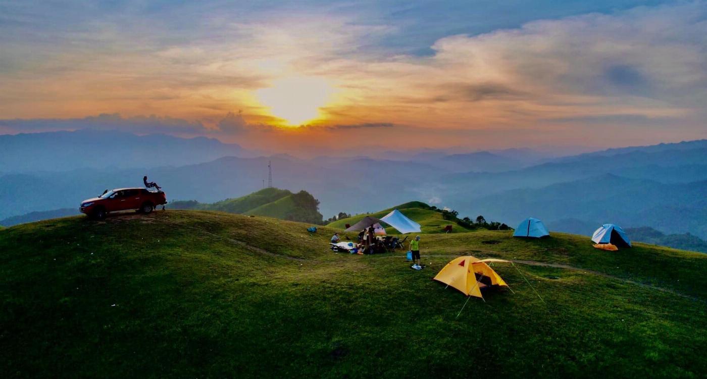 nhung-dia-diem-cam-trai-hap-dan-an-toan-tai-bac-kan-vo-cung-thu-hut