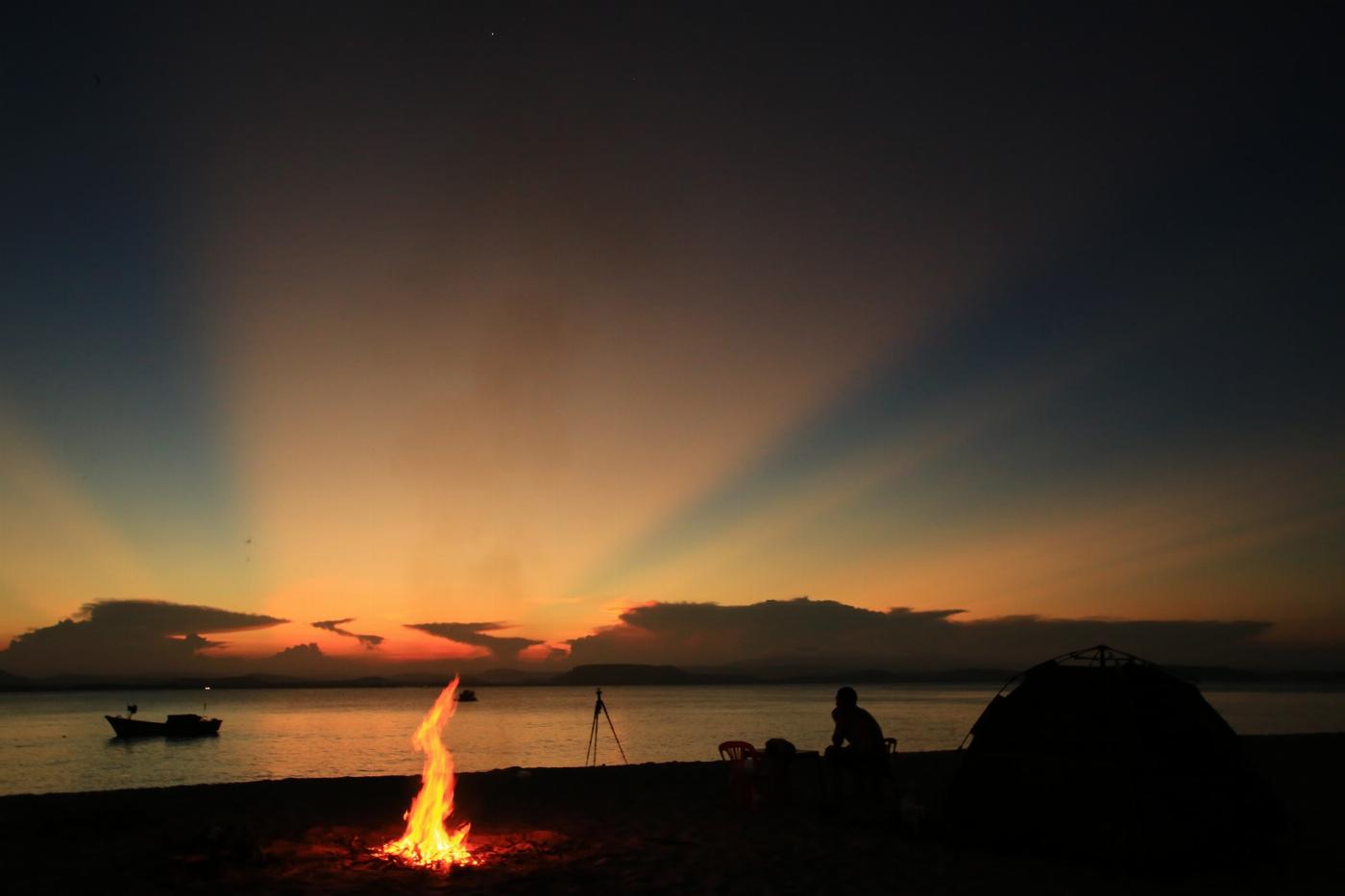 nhung_dia_diem_cam_trai_hap_dan_an_toan_tai_phu_ly_vo_cung_thu_hut