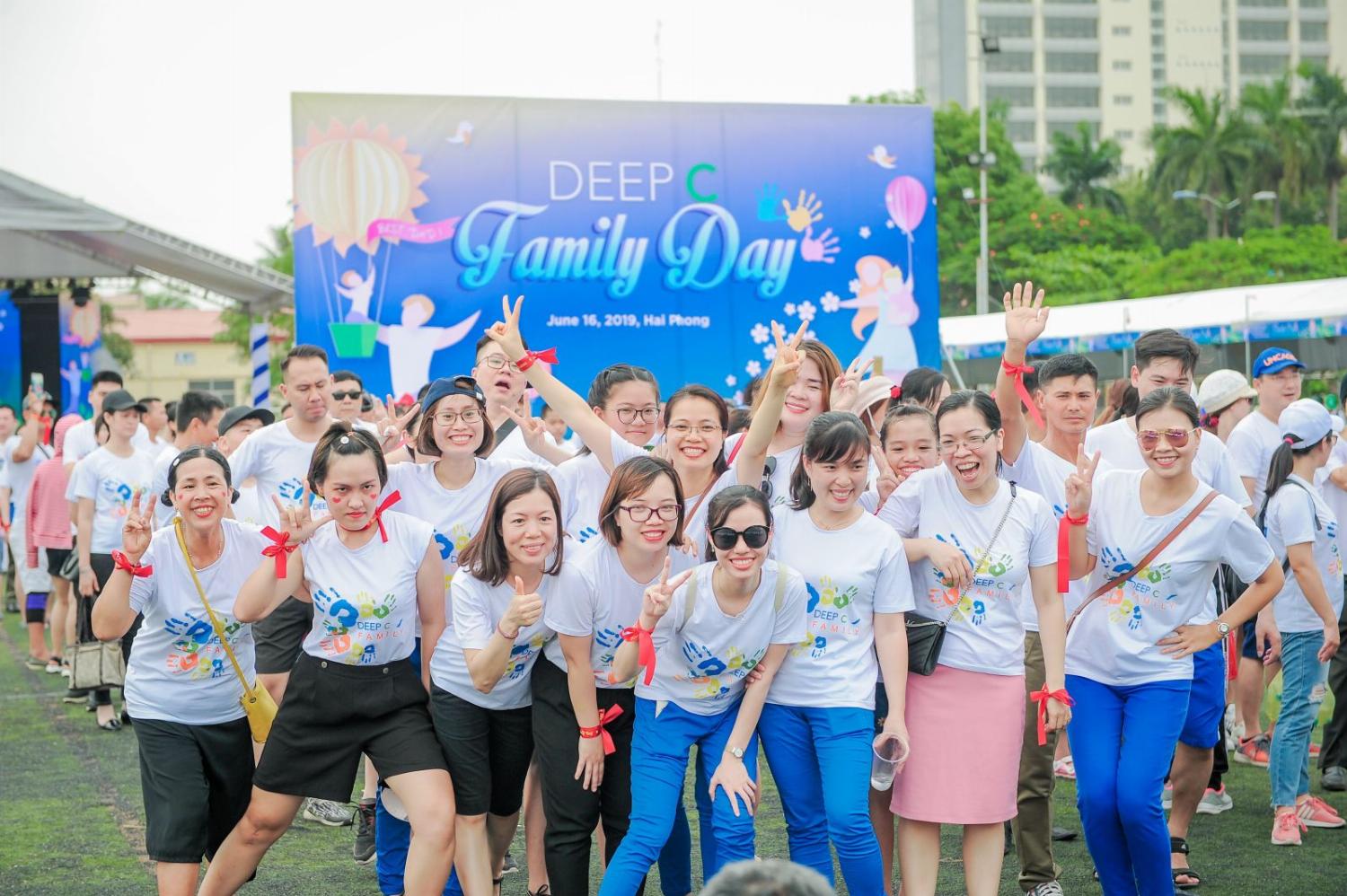 Tổ Chức Ngày Hội Gia Đình